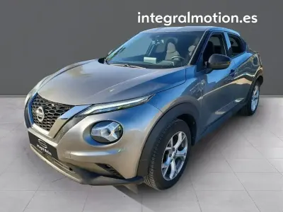 Usado Nissan Juke N-Connecta 114 CV (83 kW) 2022 Gris SUV