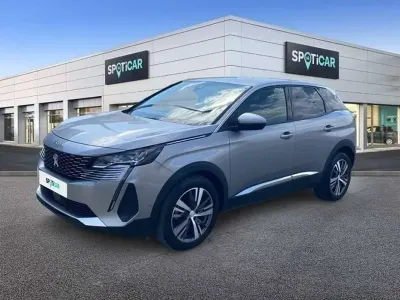 Usado Peugeot 3008 Allure 131 CV (96 kW) 2020 Gris SUV