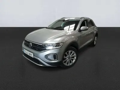 Usado VW T-Roc Life 116 CV (85 kW) 2023 Plateado SUV