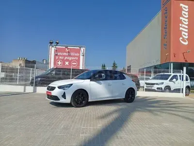 Usado Opel Corsa GS Line 100 CV (73 kW) 2023 Blanco Utilitario