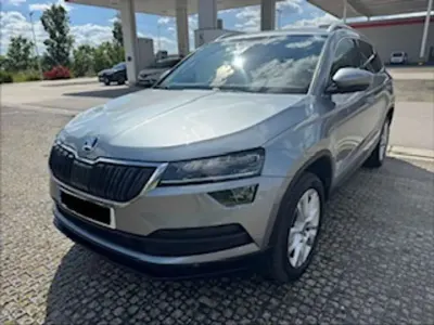 Usado Skoda Karoq Style 150 CV (110 kW) 2021 Gris SUV