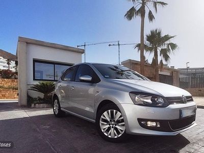 Gris / plata Usado 2013 VW Polo Advance Berlina | 10.950 € (Precio justo)
