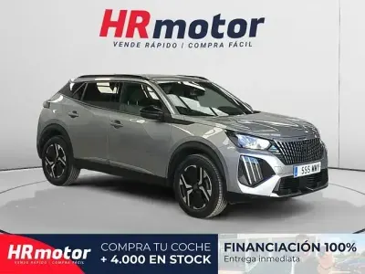 Usado Peugeot 2008 Allure 130 CV (95 kW) 2024 Gris / plata SUV