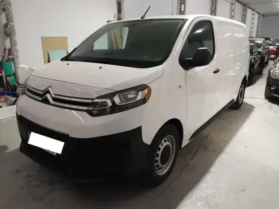 Usado Citroën Jumpy Comfort 95 CV (69 kW) 2020 Blanco Monovolumen