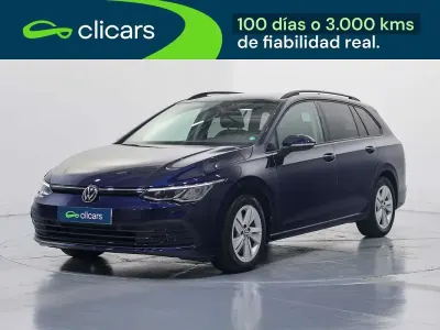 Usado VW Golf VIII Life 116 CV (85 kW) 2022 Azul Familiar