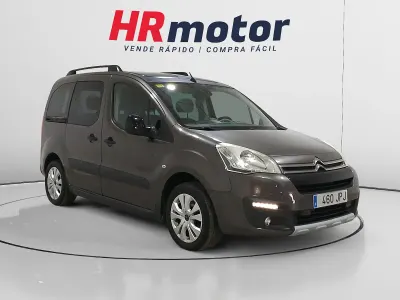 Usado Citroën Berlingo XTR 120 CV (88 kW) 2016 Negro Monovolumen