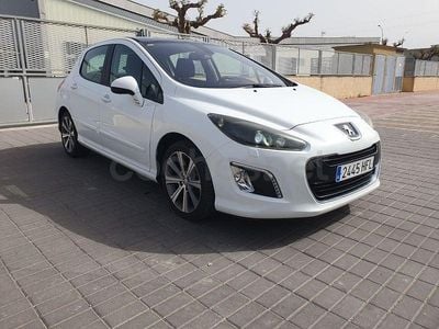 Usado Peugeot 308 Allure 112 CV (82 kW) 2011 Blanco Berlina
