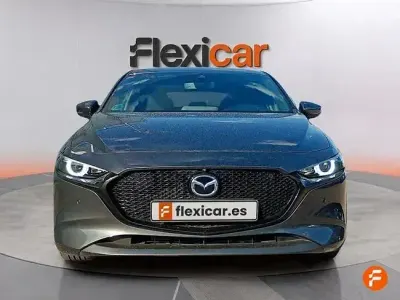 Usado Mazda 3 122 CV (89 kW) 2021 Gris / plata Berlina