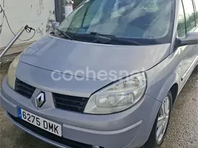 Usado Renault Scénic II Authentique 80 CV (58 kW) 2005 Gris / plata Monovolumen