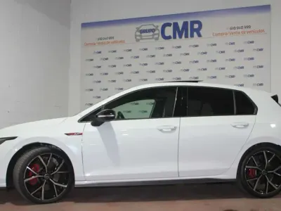 Usado VW Golf VIII GTI 245 CV (180 kW) 2023 Blanco Utilitario