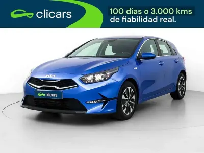 Usado Kia Ceed 101 CV (74 kW) 2025 Azul Utilitario