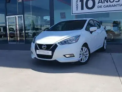 Usado Nissan Micra N-Connecta 100 CV (73 kW) 2020 Solid white Utilitario