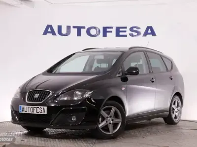 Usado Seat Altea XL I-Tech 105 CV (77 kW) 2015 Negro Monovolumen