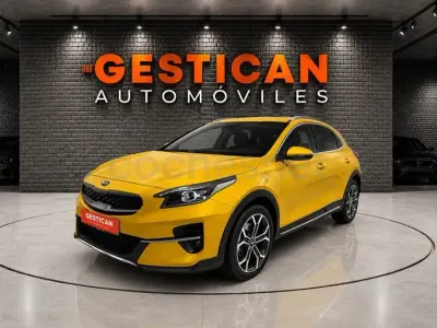 Usado Kia XCeed 141 CV (103 kW) 2021 Amarillo SUV