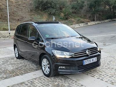 Negro Usado 2018 VW Touran Advance Monovolumen | 14.900 € (Precio justo)