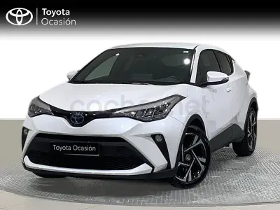 Käytetty Toyota C-HR Advance 122 HP (89 kW) 2022 Valkoinen Katumaasturi