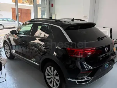 Usado VW T-Roc Sportline 150 CV (110 kW) 2019 Negro SUV