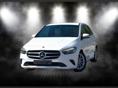 Usado Mercedes B180 Advantage 116 CV (85 kW) 2017 Plata (iridio) Utilitario