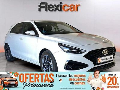 Usado Hyundai i30 120 CV (88 kW) 2024 Blanco Berlina
