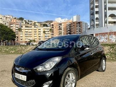 Usado Hyundai ix20 Sport 115 CV (84 kW) 2012 Negro Utilitario