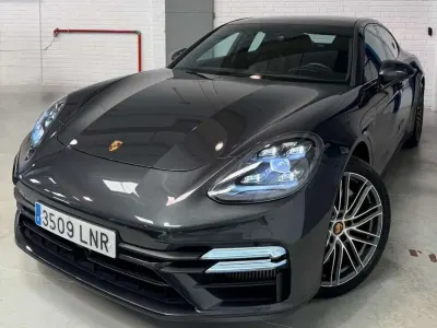 Usado Porsche Panamera Turbo S 630 CV (463 kW) 2021 Gris Berlina