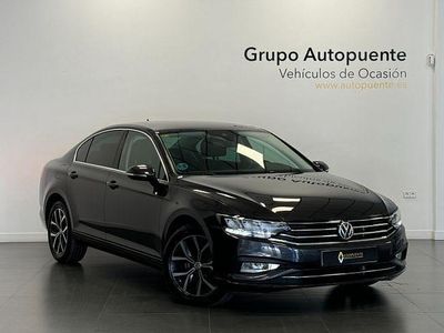 Usado VW Passat Executive 150 CV (110 kW) 2021 Negro Berlina