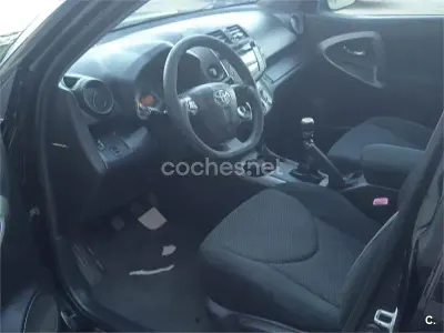 Usado Toyota RAV4 Executive 150 CV (110 kW) 2011 Negro SUV