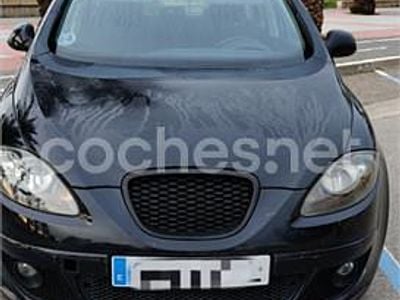 Usado Seat Altea XL Sport 140 CV (102 kW) 2007 Negro Monovolumen
