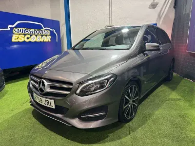 Usado Mercedes B180 109 CV (80 kW) 2016 Gris / plata Utilitario