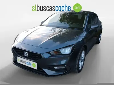 Usado Seat Leon FR 110 CV (80 kW) 2023 Gris/plata