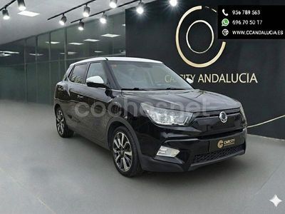 Negro Usado 2017 Ssangyong (KGM) Tivoli Limited SUV | 9999 € (Precio justo)