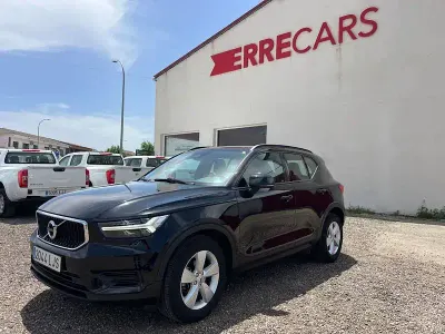 Usado Volvo XC40 Momentum 150 CV (110 kW) 2020 Negro SUV