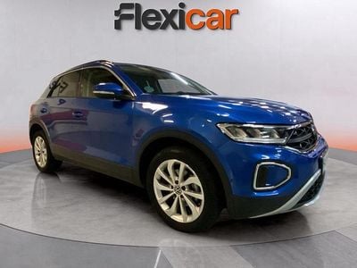 Usado VW T-Roc Life 150 CV (110 kW) 2023 Azul SUV