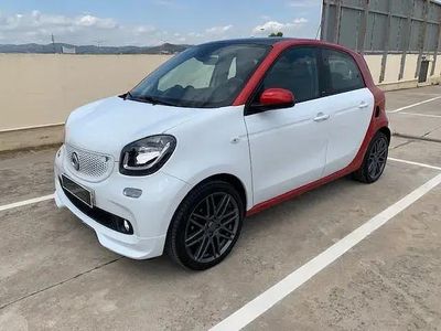 Begagnad Smart ForFour Brabus 91 HK (66 kW) 2018 Vit Halvkombi