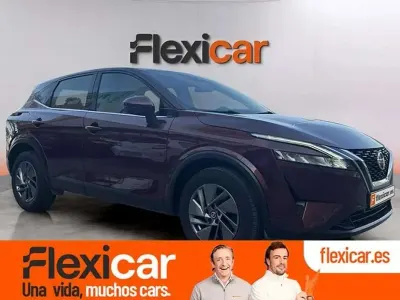 Begagnad Nissan Qashqai Tekna 140 HK (102 kW) 2022 Röd SUV