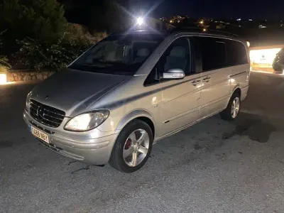 Usado Mercedes Viano 204 CV (150 kW) 2008 Gris / plata Monovolumen