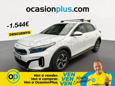 Usado Kia XCeed 100 CV (73 kW) 2024 Blanco SUV