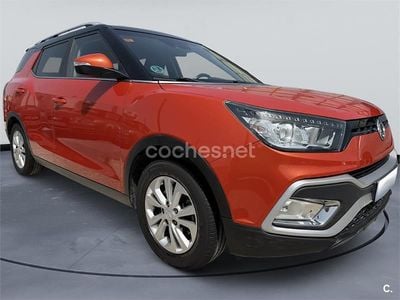 Usado Ssangyong (KGM) XLV Limited 128 CV (94 kW) 2019 Naranja SUV