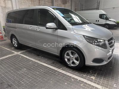 Mercedes V220