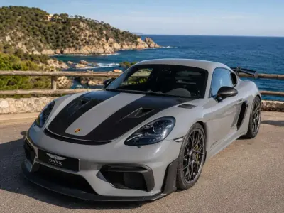 Usado Porsche Cayman GT4 500 CV (367 kW) 2025 Gris Coupe