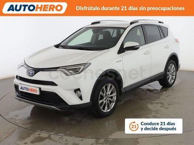 Usado Toyota RAV4 Hybrid Advance 197 CV (144 kW) 2017 Blanco SUV
