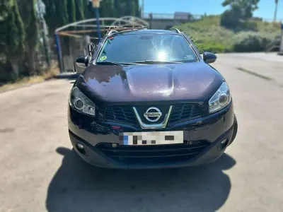 Usado Nissan Qashqai Premium Edition 150 CV (110 kW) 2011 Burdeos SUV