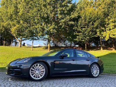 Porsche Panamera 4