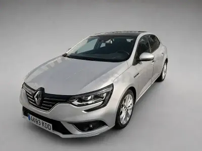 Usado Renault Mégane IV Zen 110 CV (80 kW) 2017 Gris / plata Berlina