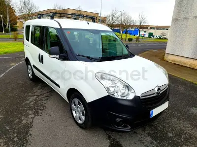 Usado Opel Combo Expression 90 CV (66 kW) 2012 Blanco Monovolumen