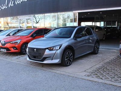 Usado Peugeot e-208 GT 100 kW (136 CV) 2021 Gris Utilitario
