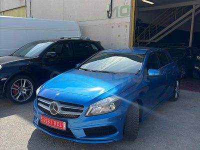 Usado Mercedes A180 AMG 122 HP (89 kW) 2013 Azul Sedan