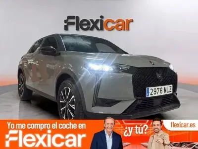 Usado DS Automobiles DS3 Crossback Performance 130 CV (95 kW) 2023 Gris SUV