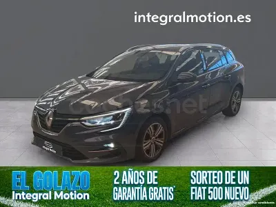 Usado Renault Mégane GrandTour Zen 115 CV (84 kW) 2022 Gris / plata Familiar