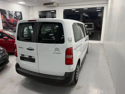 Usado Citroën Spacetourer Feel 120 CV (88 kW) 2018 Blanco Monovolumen